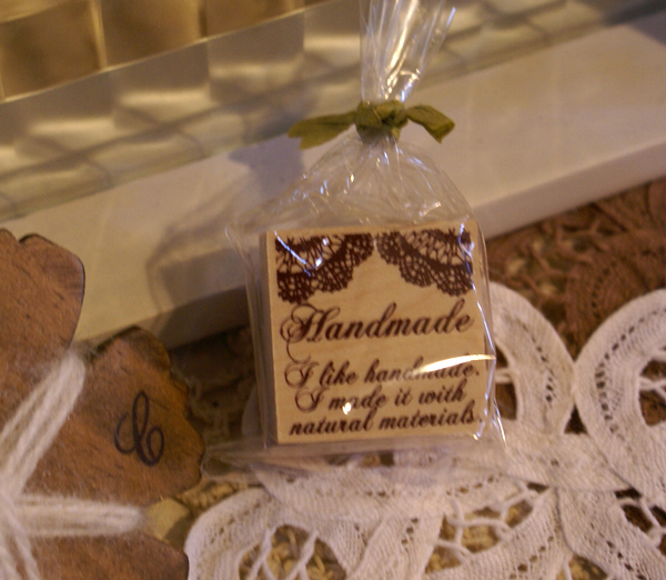 �n���h���C�h�@���[�X 