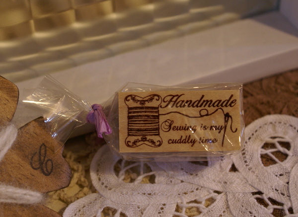 �n���h���C�h ������*�����A���e�B�[�N